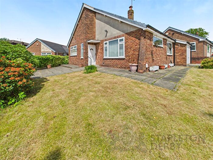 2 Bedroom Detached Bungalow To Rent In Carr Mill Crescent, Billinge, Wigan, WN5
