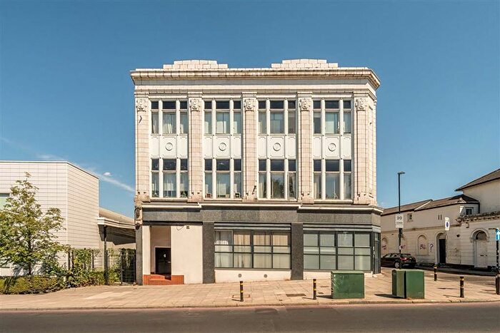 Studio To Rent In Lewisham Way, New Cross, SE14