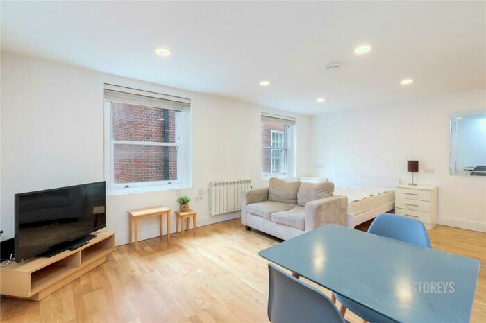 Apartment To Rent In Fleet Street, London, EC4Y