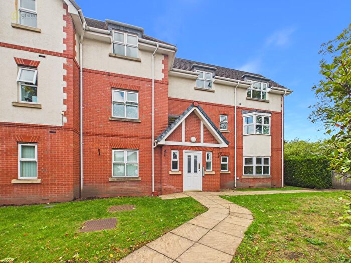 2 Bedroom Flat For Sale In Beech Court, Chester Road, Sutton Coldfield, B73