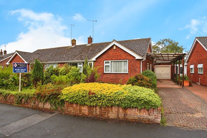 3 Bedroom Bungalow For Sale In Denbeigh Drive, Tonbridge, Kent, TN10
