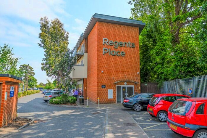 1 Bedroom Flat To Rent In Hersham Road, Walton-On-Thames, KT12