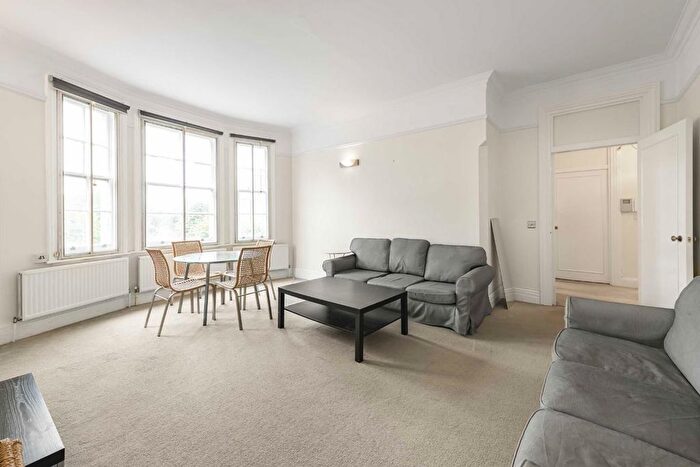 3 Bedroom Flat To Rent In Edith Villas, Brook Green, W14