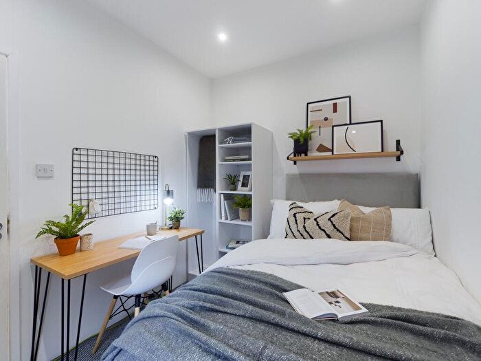 6 Bedroom House To Rent In Empress Road, Liverpool, L7