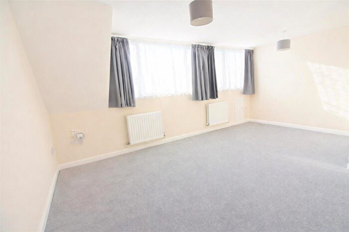 2 Bedroom Flat To Rent In Pen Park Road, Bristol, BS10