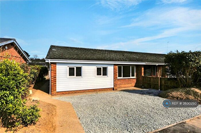 3 Bedroom Bungalow To Rent In Borrowdale Drive, Norwich, NR1