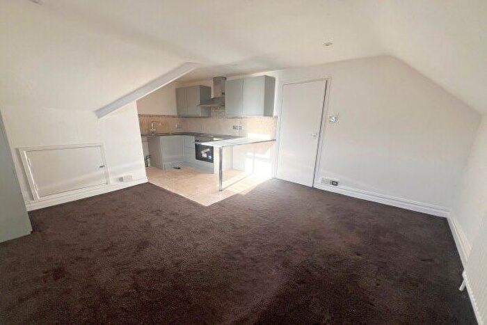 1 Bedroom Flat To Rent In Christchurch Road, Bournemouth, BH7