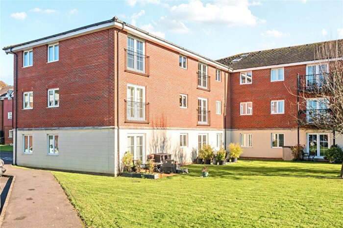 1 Bedroom Apartment For Sale In Brookers Road, Billingshurst, West Sussex, RH14
