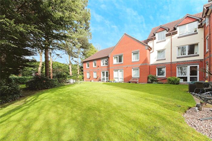 2 Bedroom Apartment For Sale In Blythe Court, Solihull, B91