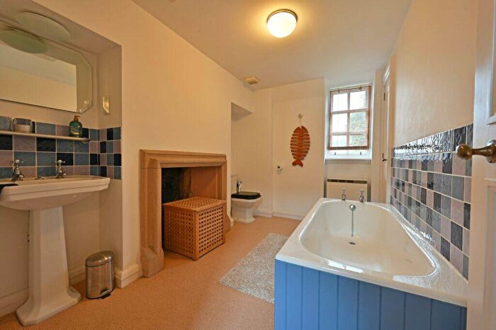 1 Bedroom Character Property For Sale In North Gate House, Formakin Estate, Bishopton, PA7