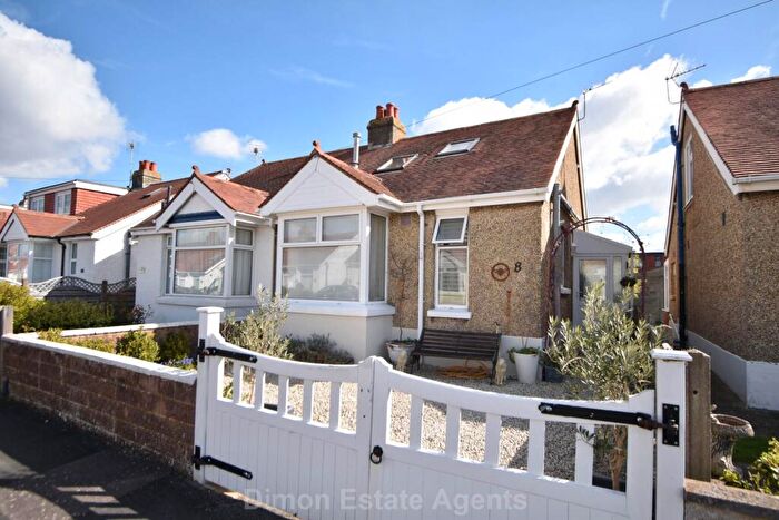 3 Bedroom Semi-Detached Bungalow For Sale In Eastcroft Road, Gosport, PO12