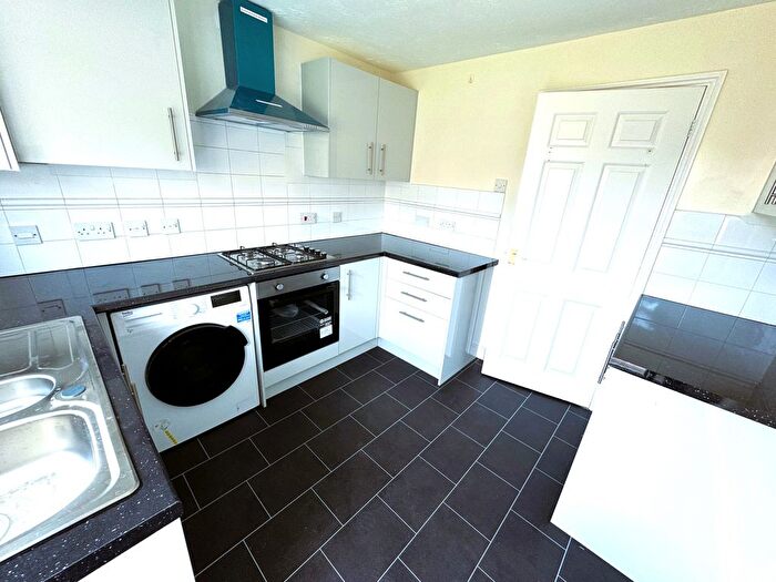 4 Bedroom Semi-Detached House To Rent In Manton Road, Enfield, EN3