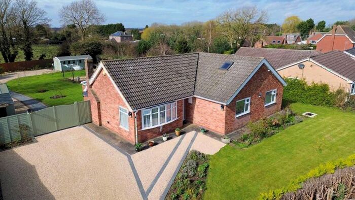 3 Bedroom Detached Bungalow For Sale In Townside, East Halton, Immingham, DN40