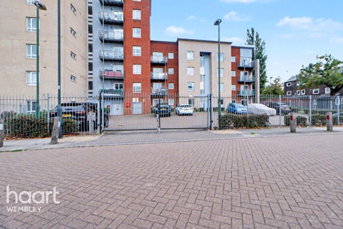 2 Bedroom Flat For Sale In Wembley Park, HA9