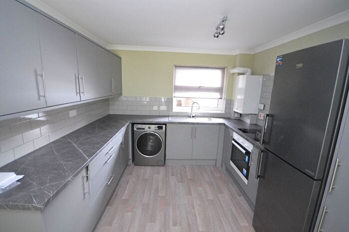 1 Bedroom Flat To Rent In By The Mount, Welwyn Garden City, AL7