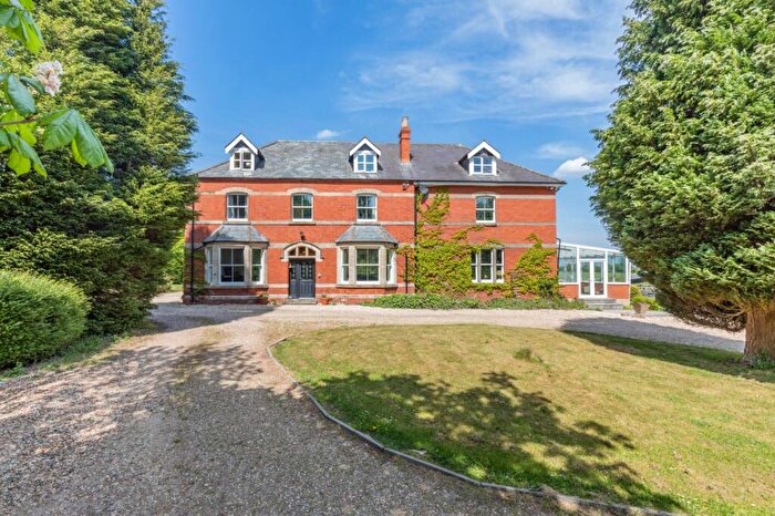 7 Bedroom Detached House For Sale In Purton, Swindon, Wiltshire, SN5