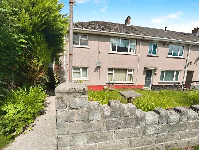 1 Bedroom Flat For Sale In Cae Grawn, Gowerton, Swansea, SA4