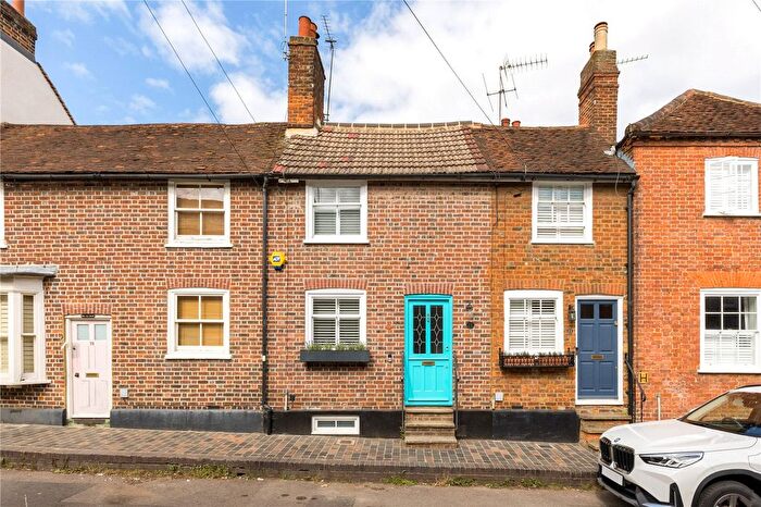 3 Bedroom Terraced House For Sale In Sopwell Lane, St. Albans, Hertfordshire, AL1