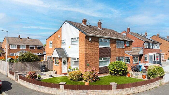 3 Bedroom Semi-detached House For Sale In Clincton View, Widnes, WA8