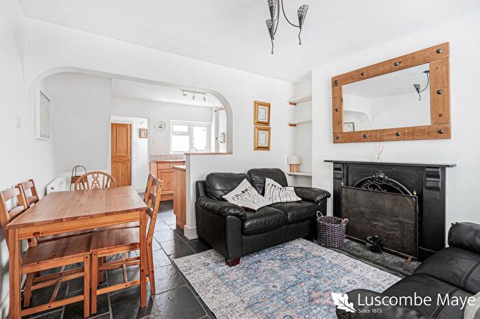 3 Bedroom Cottage For Sale In Bakers Hill. Aveton Gifford, TQ7