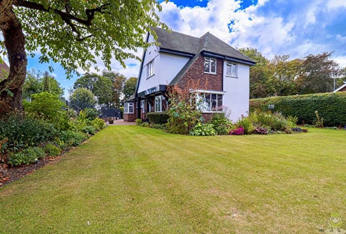 4 Bedroom Detached House For Sale In Lawn Drive, West Boldon, East Boldon, NE36