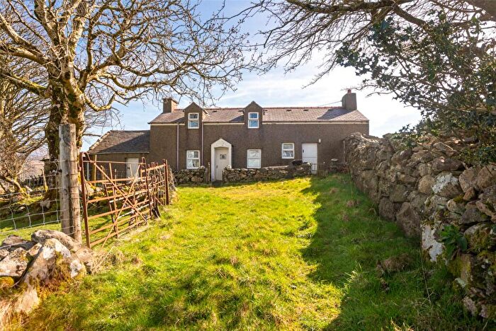 2 Bedroom Detached House For Sale In Waunfawr, Caernarfon, Gwynedd, LL54