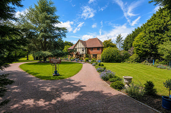 5 Bedroom Farm House For Sale In Gerrards Cross, SL9