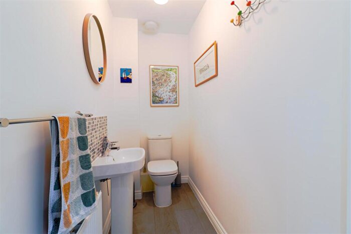 5 Bedroom Detached House For Sale In Pipkin Drive, Buntingford, SG9