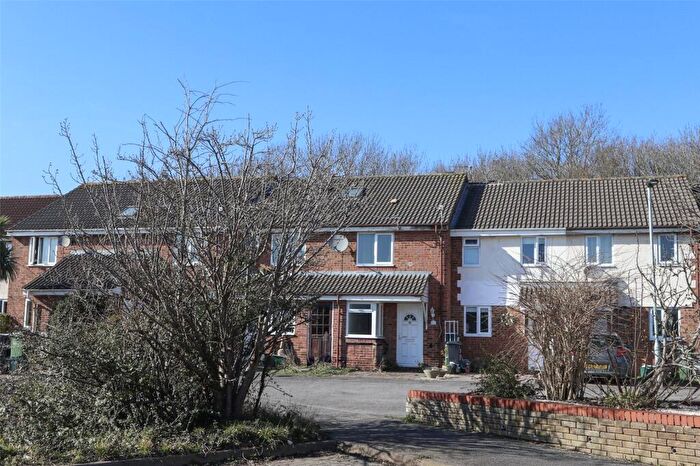 1 Bedroom Apartment For Sale In Oaktree Crescent, Bradley Stoke, Bristol, South Gloucestershire, BS32