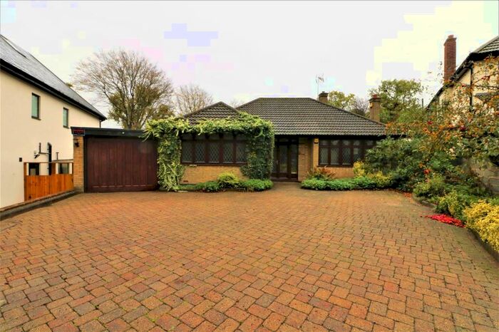 2 Bedroom Bungalow To Rent In Bracken Drive, Chigwell, Essex, IG7