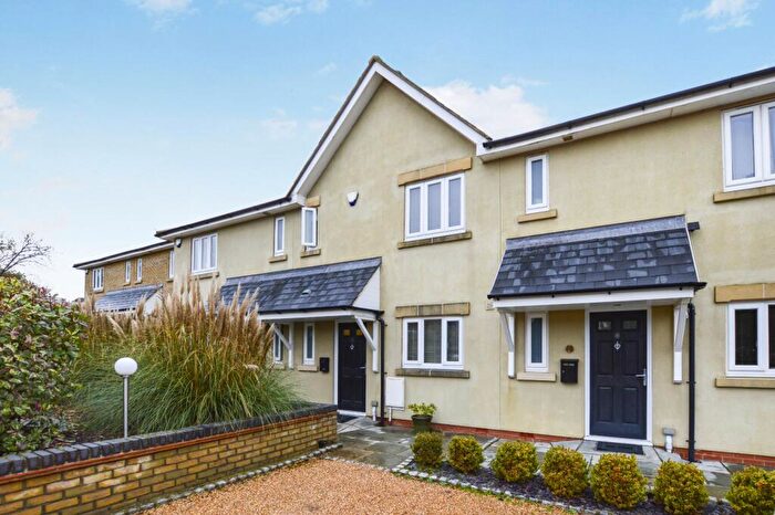 3 Bedroom Terraced House To Rent In Kings Yard, Guildford, Surrey, GU2