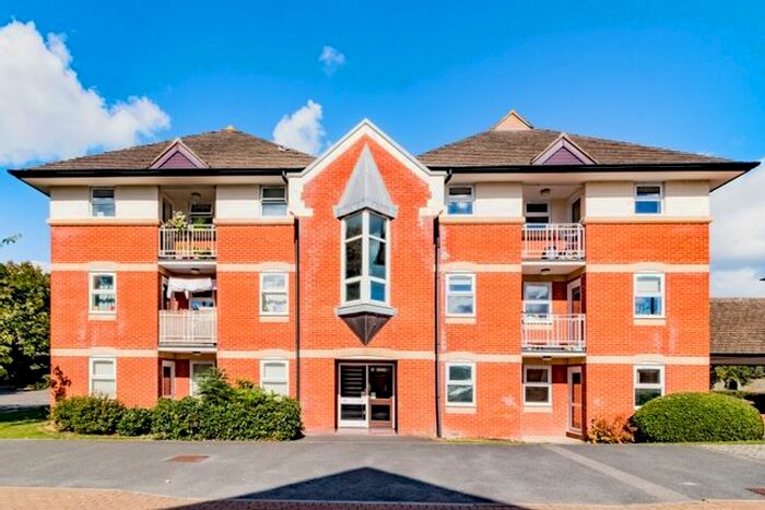 2 Bedroom Flat To Rent In Jackman Close, Abingdon OX14