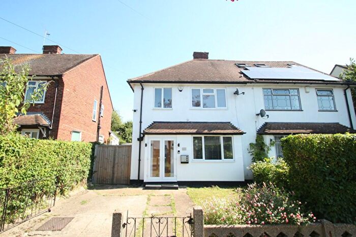 3 Bedroom Semi-Detached House To Rent In Fyfield Road, Woodford Green, IG8