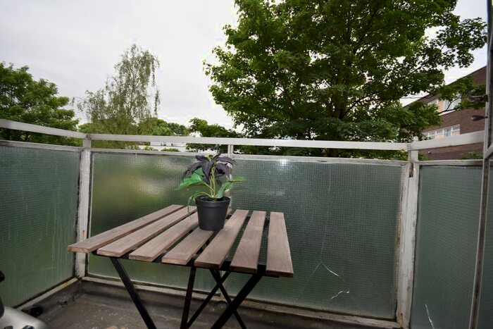 3 Bedroom Flat To Rent In Pemberton Gardens, Archway, London, N19