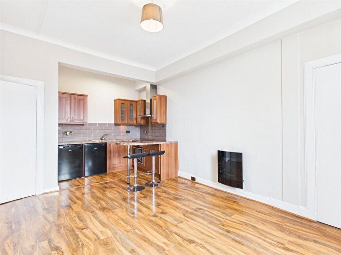 1 Bedroom Apartment To Rent In Restalrig Road South, Edinburgh, Midlothian, EH7