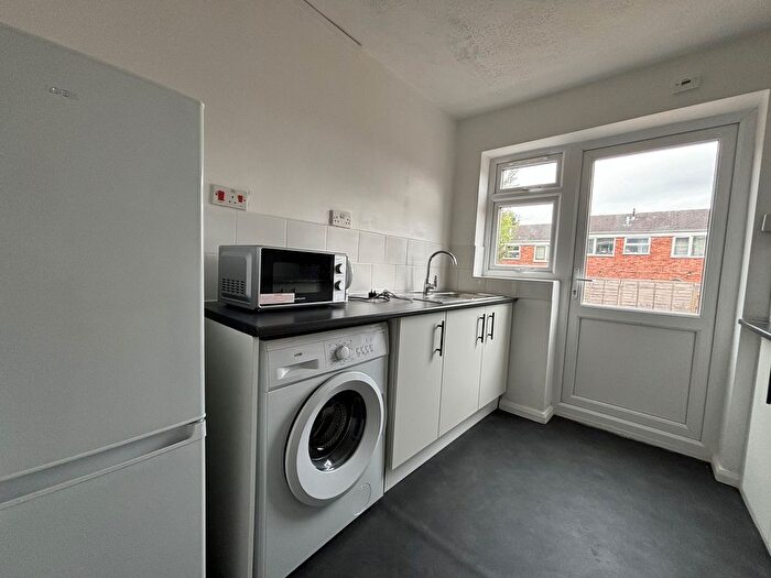 2 Bedroom Maisonette To Rent In Stirrup Close, Walsall, WS5