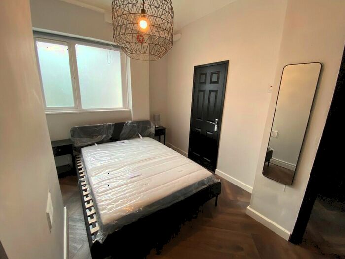 1 Bedroom Flat To Rent In Taff Embankment, Cardiff(City), CF11