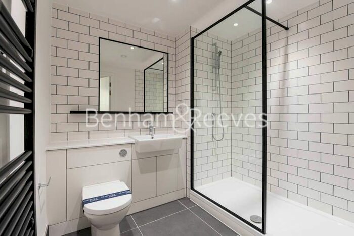 1 Bedroom Flat To Rent In Beaufort Square, Colindale, NW9