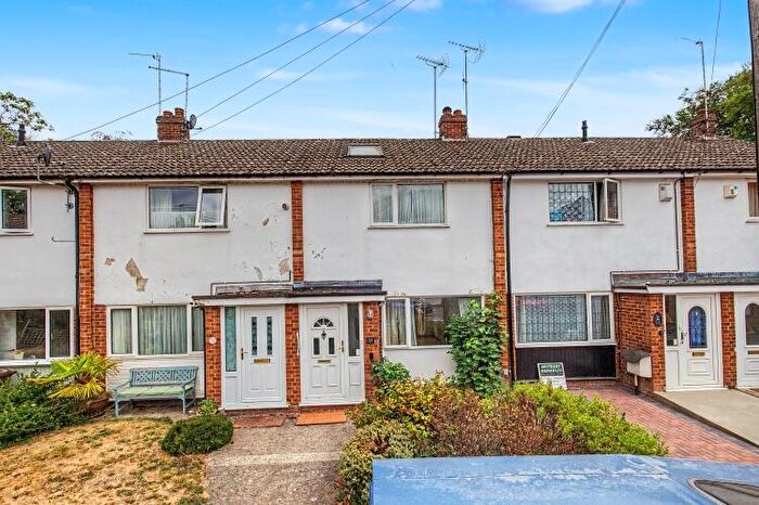 3 Bedroom Terraced House For Sale In The Murren, Wallingford, OX10