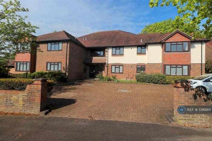 2 Bedroom Flat To Rent In Florance Court, Northwood, HA6