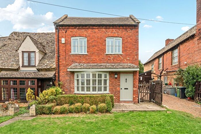 3 Bedroom Cottage To Rent In The Green, Broadway, WR12