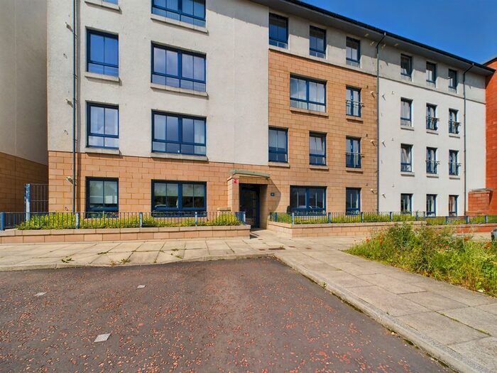 2 Bedroom Flat To Rent In Rosebery Terrace, Oatlands, Glasgow, G5