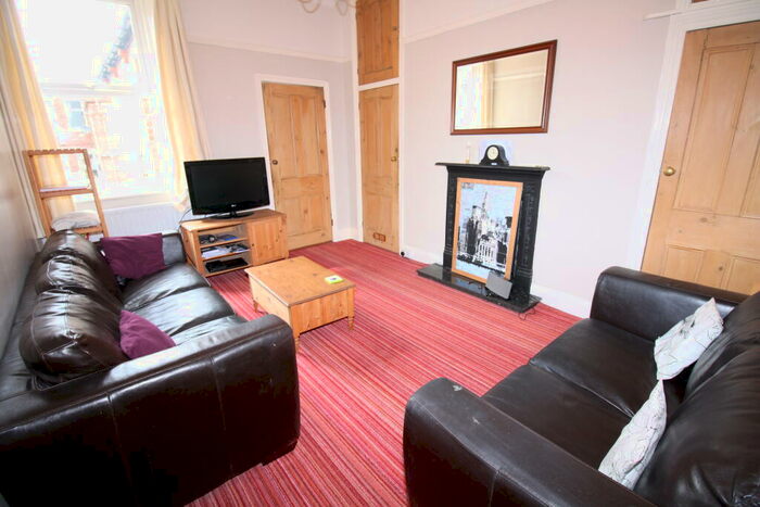 3 Bedroom Flat To Rent In Audley Road, South Gosforth, NE3