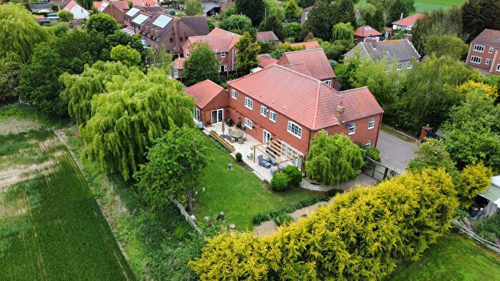 5 Bedroom Detached House For Sale In Thorpe In Balne, Doncaster, DN6