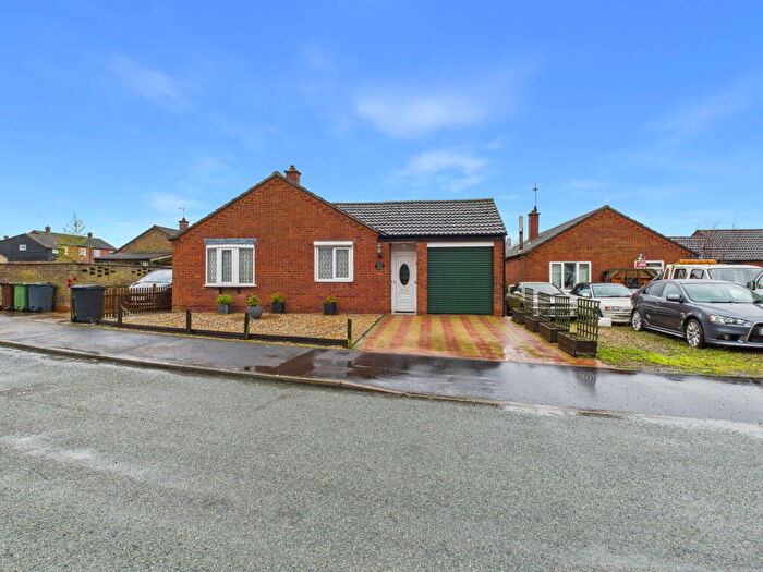 3 Bedroom Detached Bungalow For Sale In Lovell Gardens, Watton, Thetford, IP25