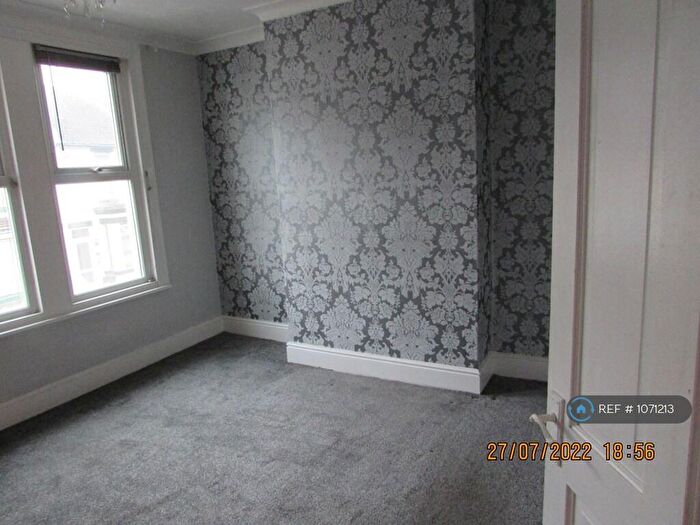 4 Bedroom Terraced House To Rent In Priestfield Road, Gillingham, ME7