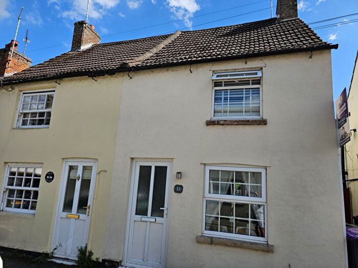 2 Bedroom Cottage To Rent In Church Street, Deeping St James, PE6