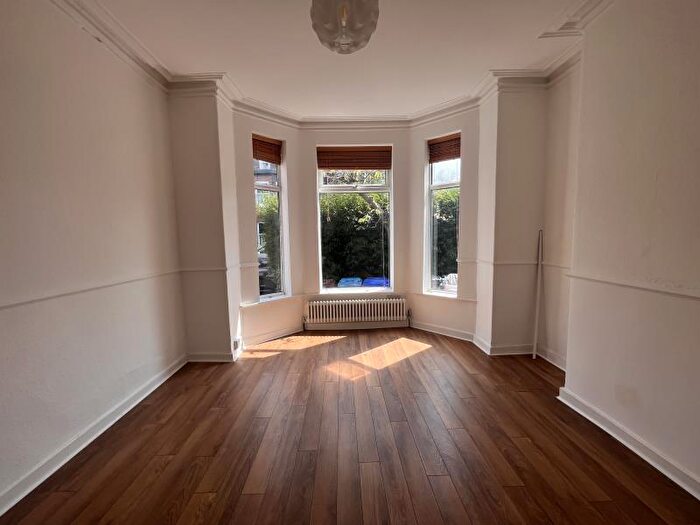 1 Bedroom Apartment To Rent In , Warwick Road, M21