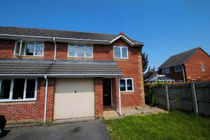 3 Bedroom Semi-Detached House To Rent In Bude, Cornwall, EX23