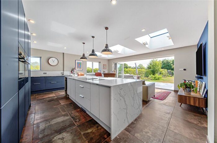 4 Bedroom Detached House For Sale In Sidlesham Common, Sidlesham, Chichester, PO20